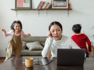 Career vs Family: Is It Possible To Have Both?